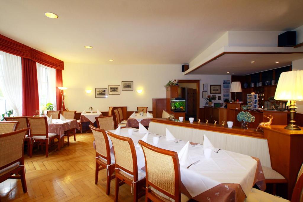 Hotel Goldener Hirsch FDH Exterior foto